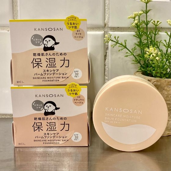 ささっとなで塗りでうるおいツヤ肌(※)に