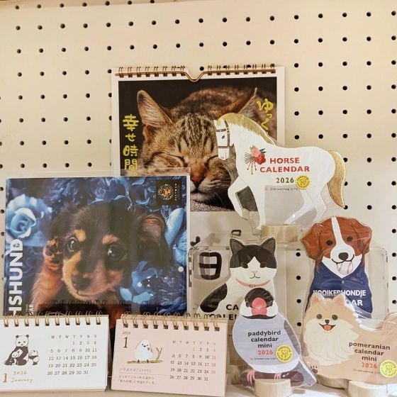 見るたび笑顔に！動物モチーフの2026年カレンダーが入荷しました。