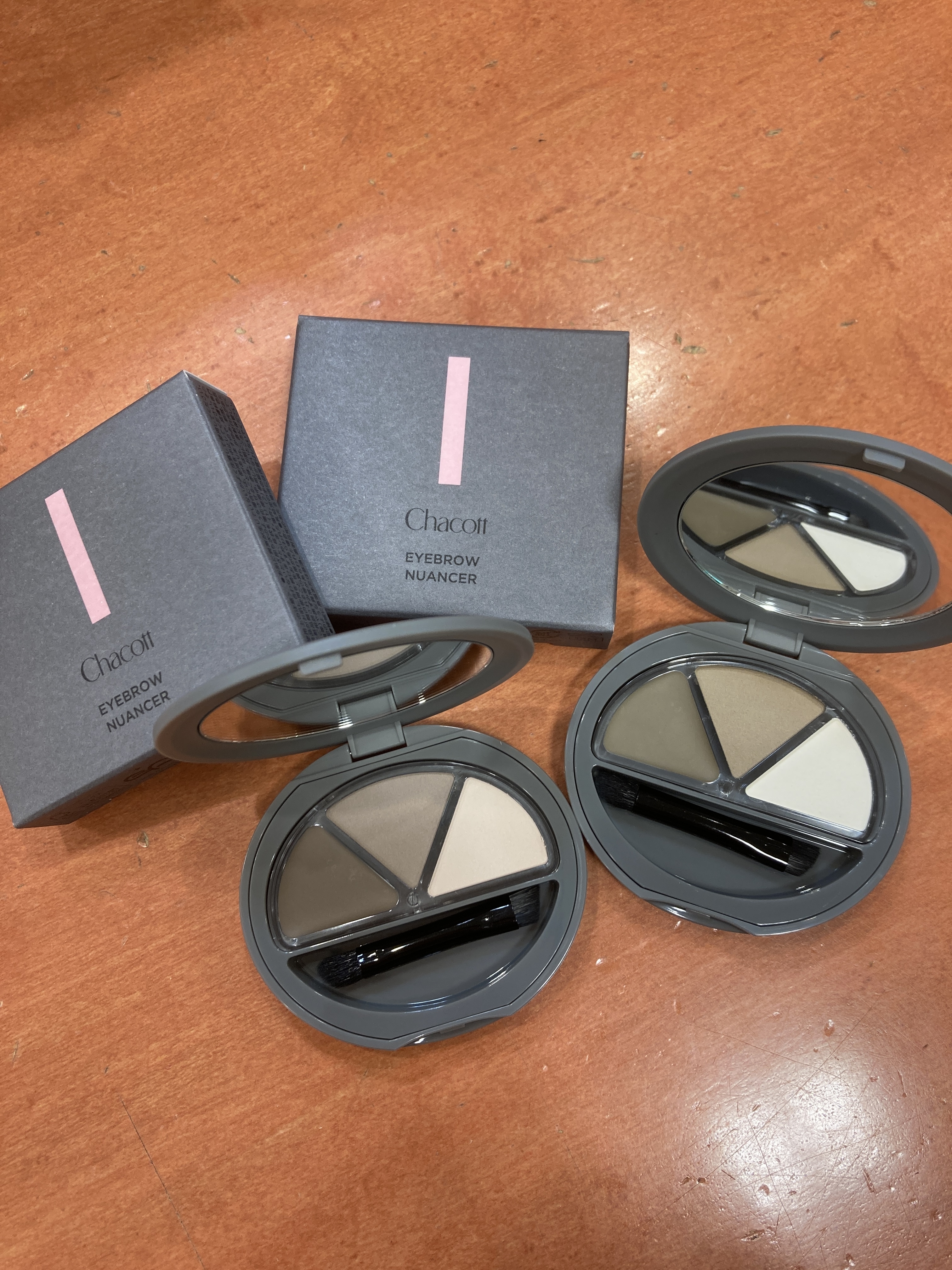 【ハンズビーグランデュオ立川店】ふんわり立体美眉へアップデート